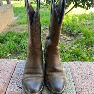 ARIAT Womens Heritage R Toe Western Boot